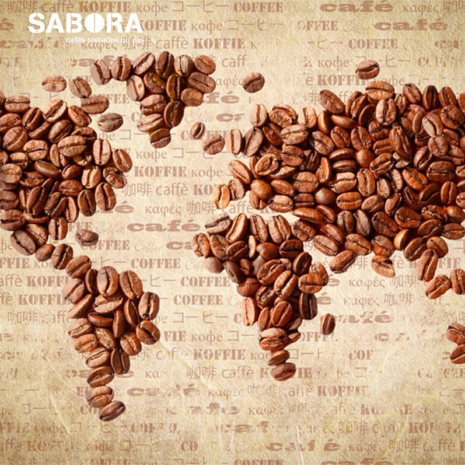  Mapa do mundo realizado en grans de café.